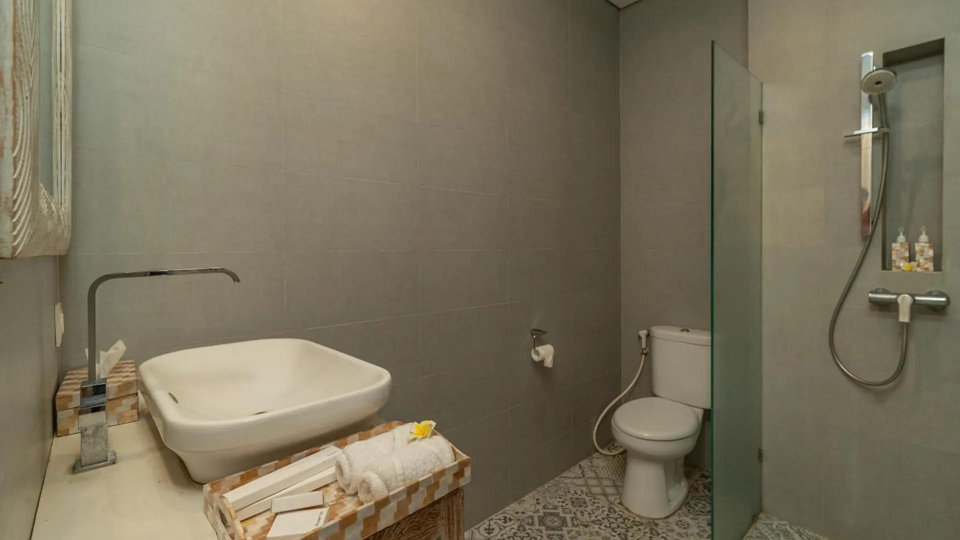 Stuning Private Villa Indah Seminyak