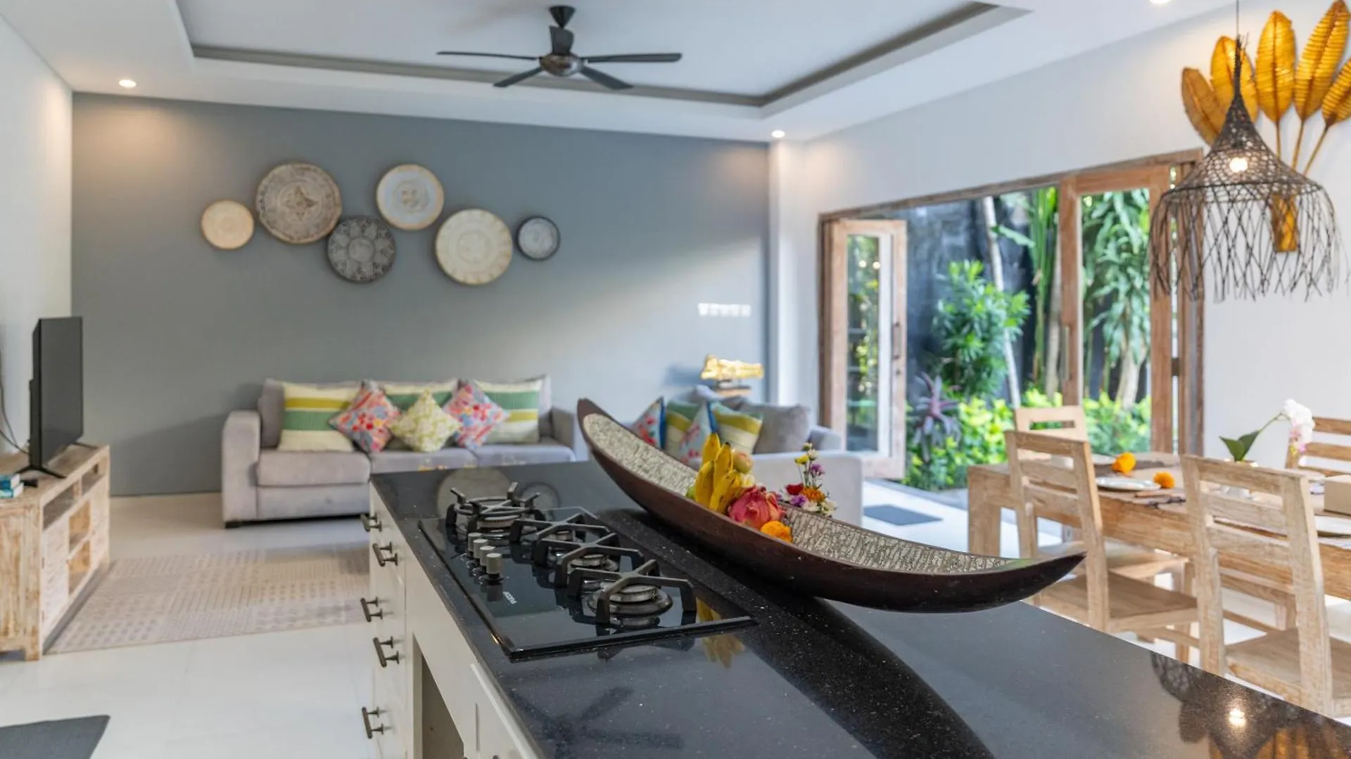 Stuning Private Villa Indah Seminyak Indonesia