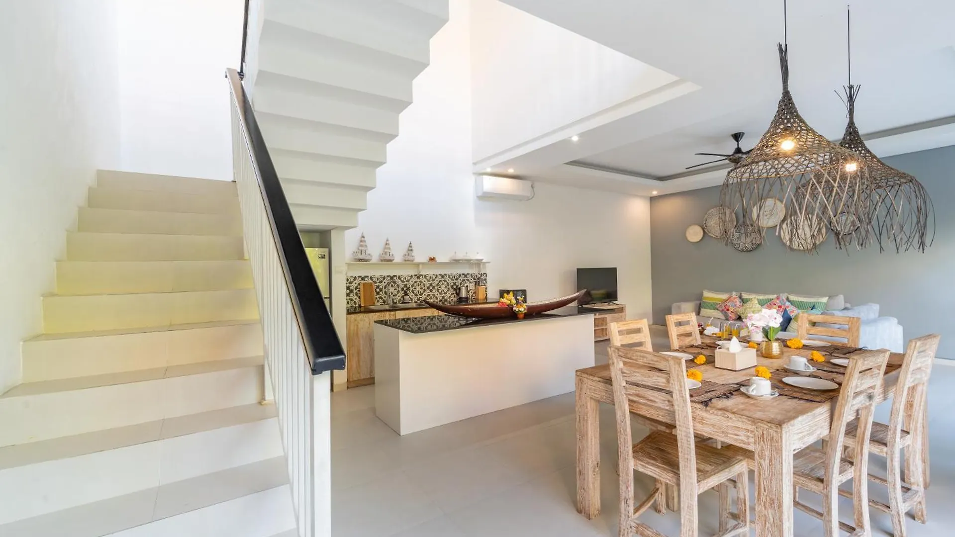 Stuning Private Villa Indah Seminyak