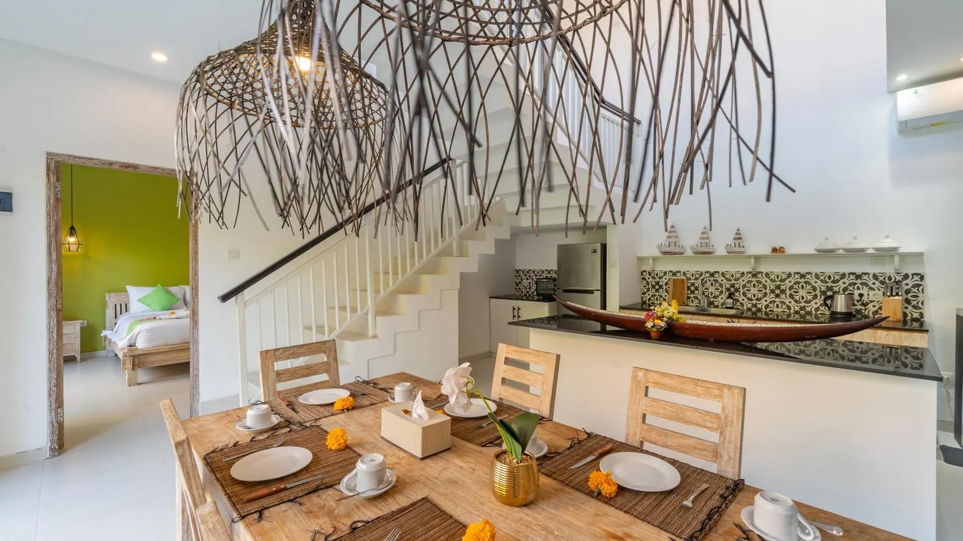 Stuning Private Villa Indah Seminyak